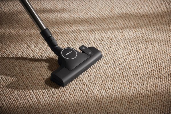 Miele SBD3653 Allteq - Universal Floorhead - For Extremely Effortless Vacuuming. Hot on Sale